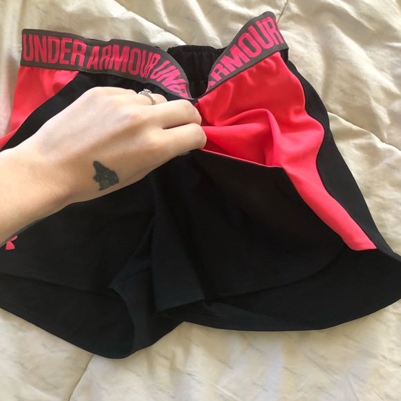 SOLD Under Armour Shorts - Picture 4 of 6